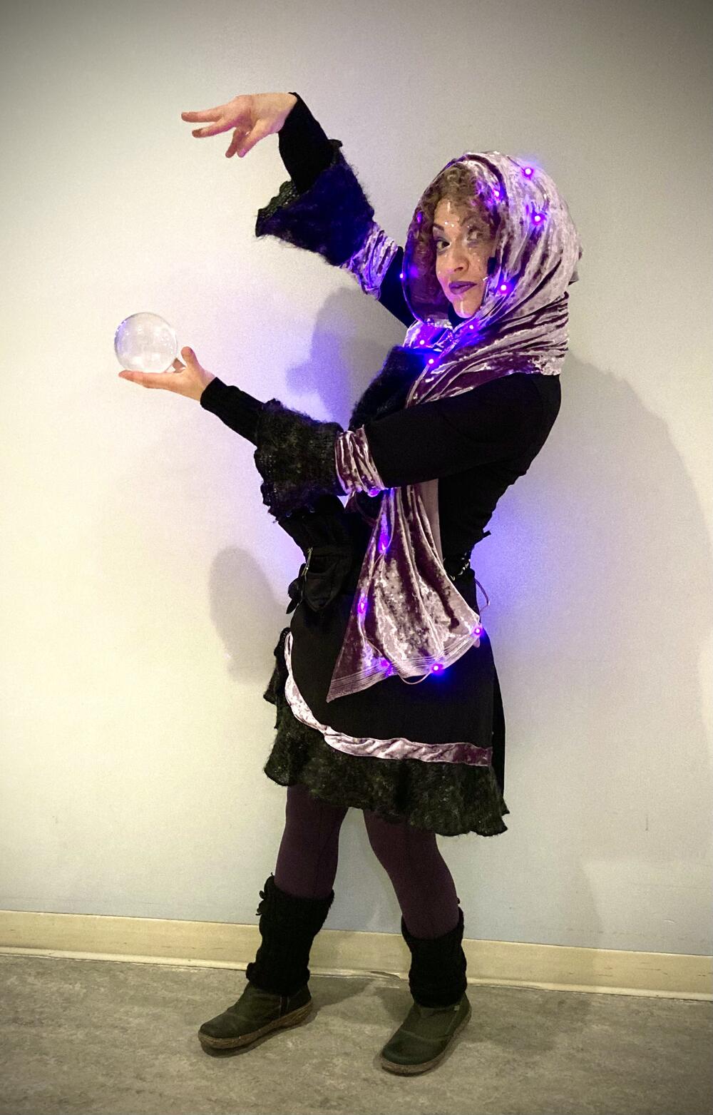 Clara la voyante - contact juggling